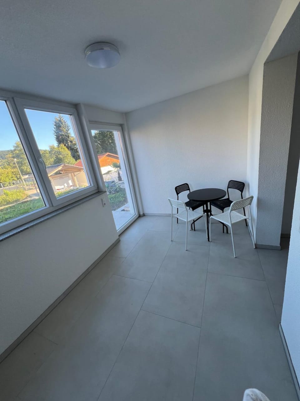 Moderne helle 2 Zimmer Wohnung Neubau Apartment in Baden-Württemberg