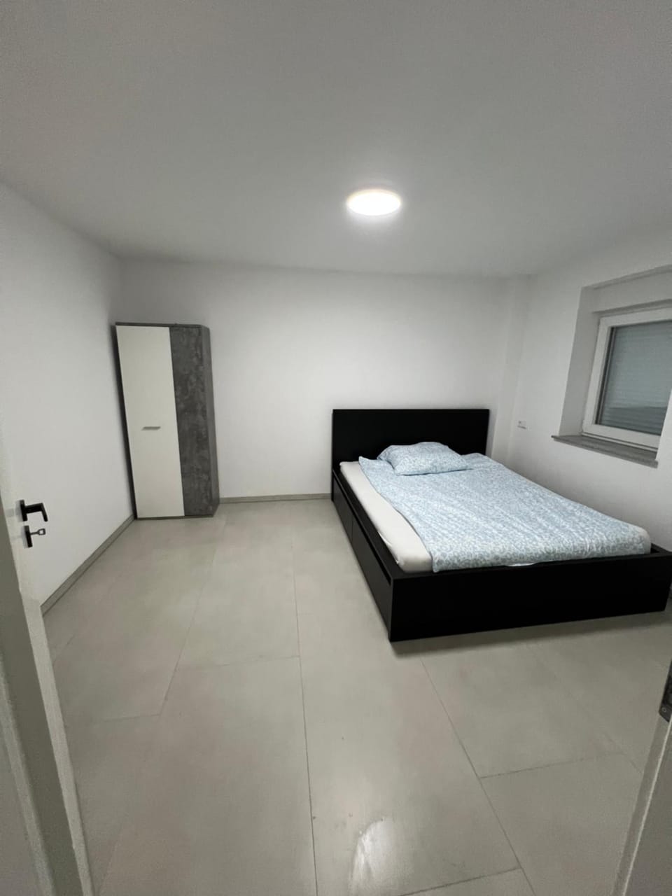 Moderne helle 2 Zimmer Wohnung Neubau Apartment in Baden-Württemberg
