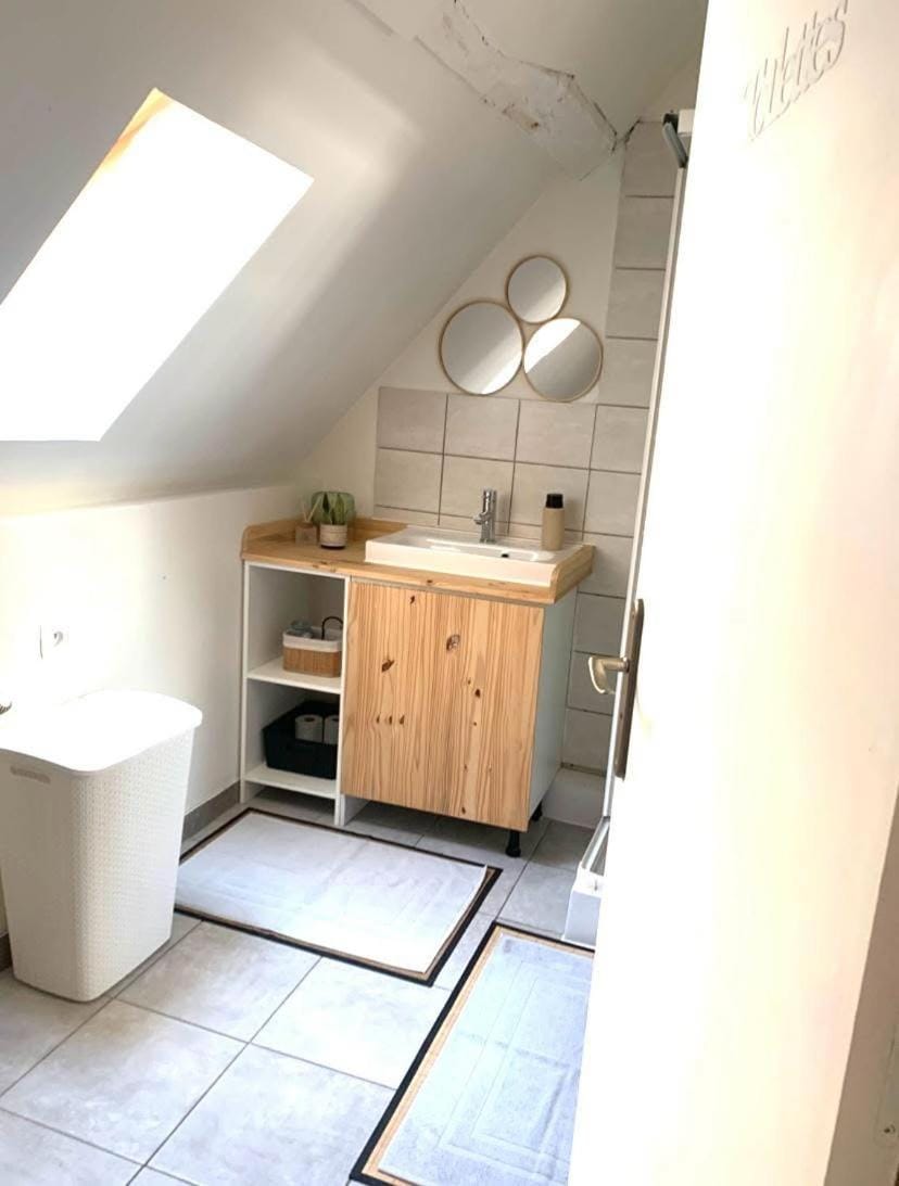 Tres Agréable logement a Vierzon, parking gratuit a proximite' Apartment in Centre-Val de Loire