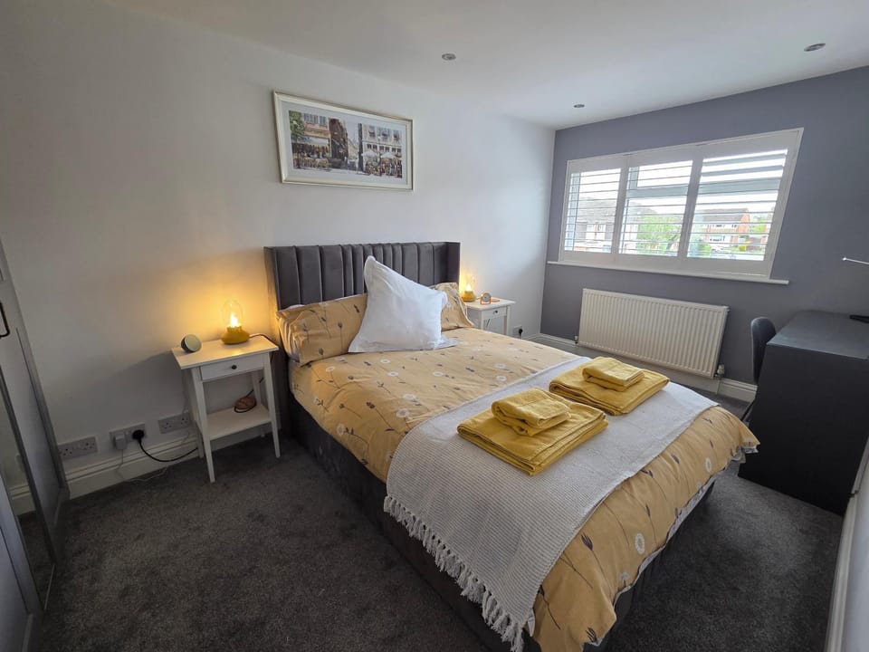 Bed, Bedroom