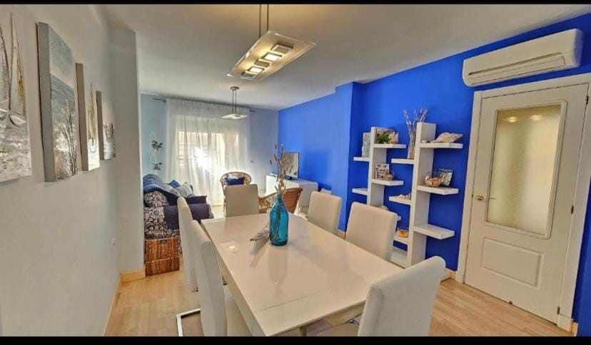 Living room, Seating area, Dining area, air conditioner
