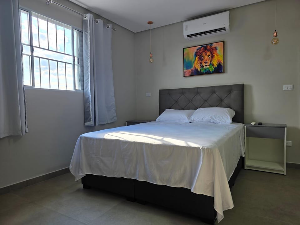 Bed, Photo of the whole room, Bedroom, air conditioner