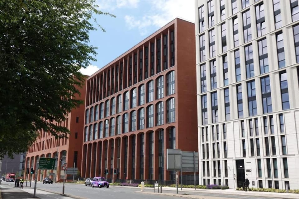 Joyful Group - Deansgate 2BR Chic City Gardens Apartment Apartment in Salford