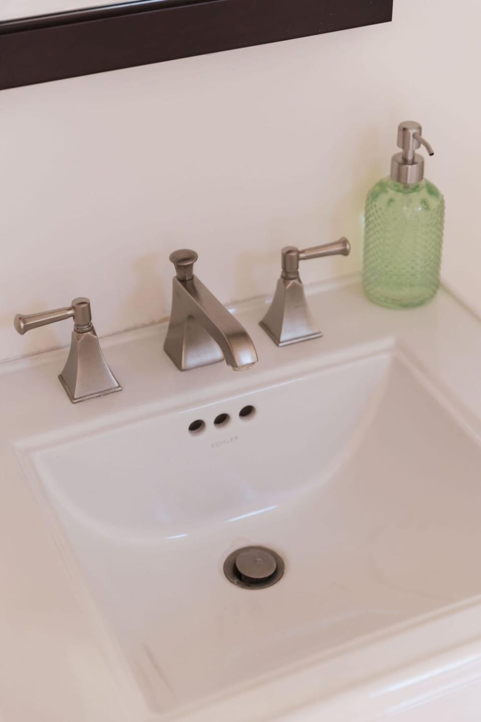 Mid-Century Modern Hillside Escape With Dome and Views House in Echo Park