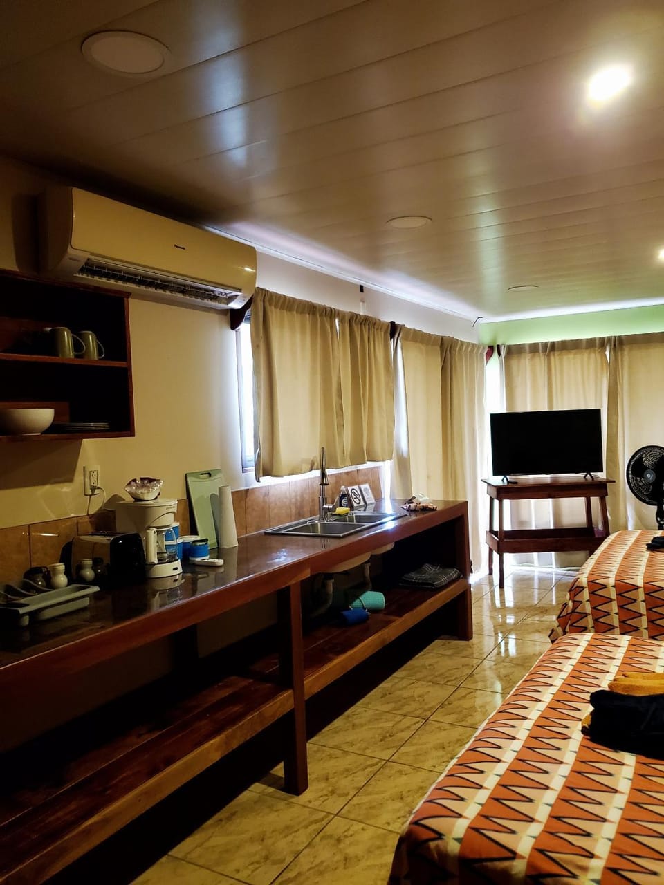 TV and multimedia, Kitchen or kitchenette