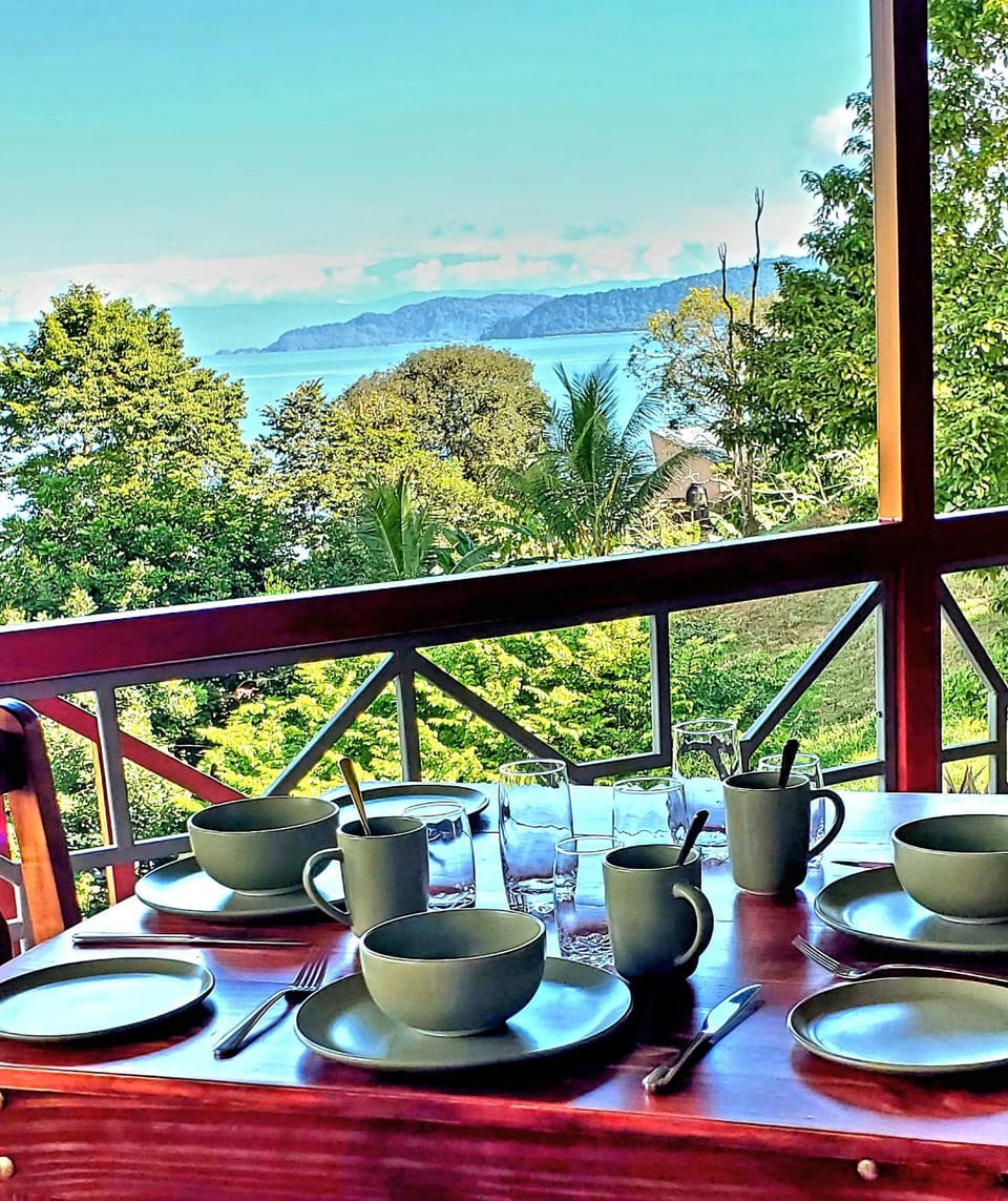 Natural landscape, Coffee/tea facilities, Dining area, Mountain view, Sea view