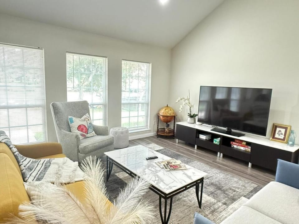 TV and multimedia, Living room