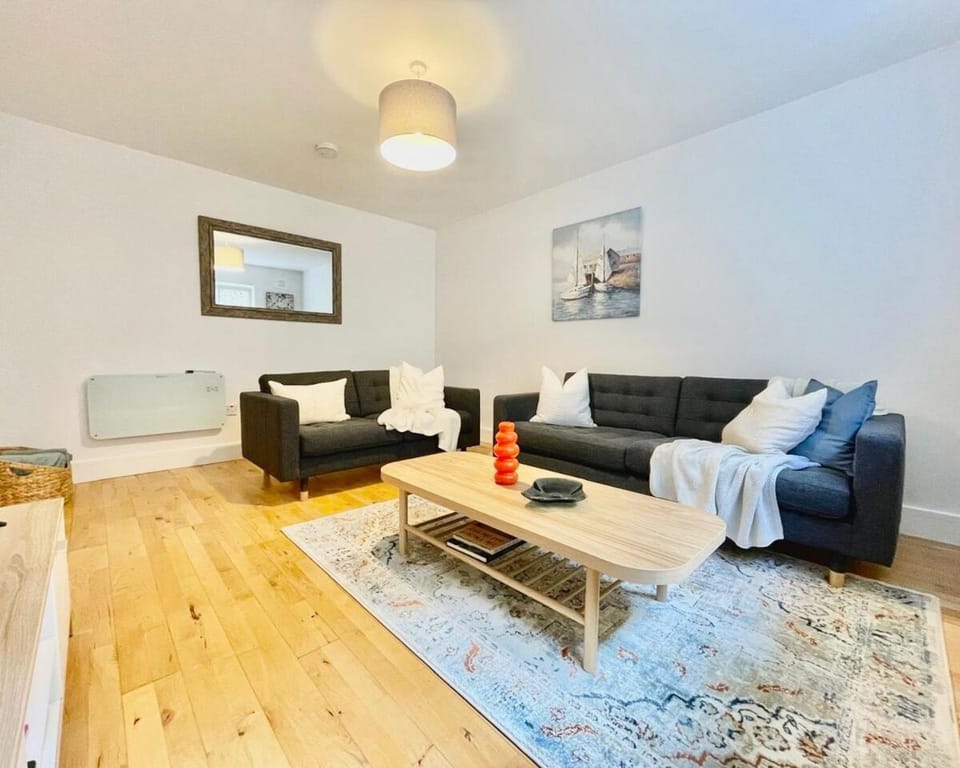 TV and multimedia, Living room, Photo of the whole room, Seating area