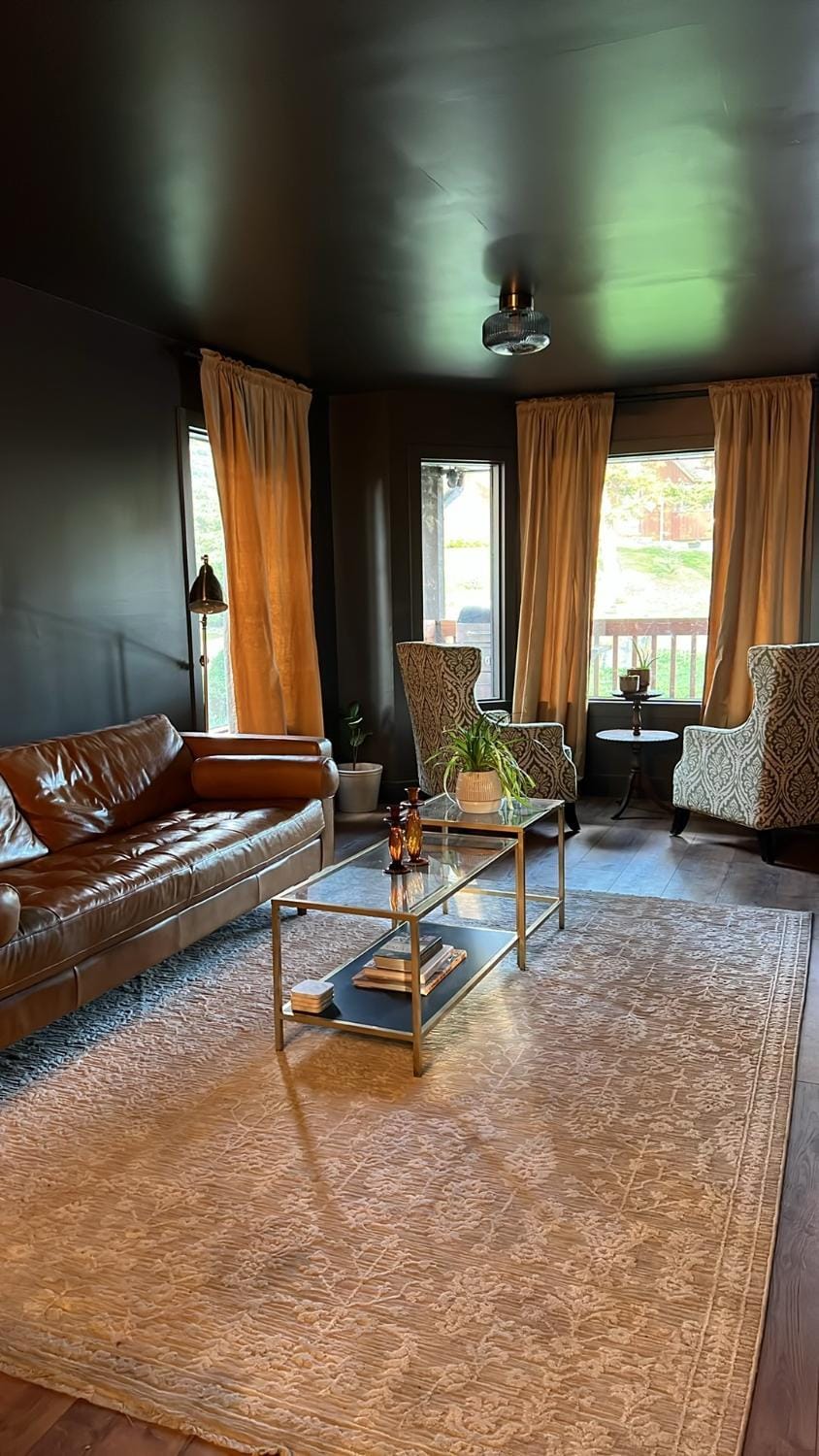 Living room, Seating area