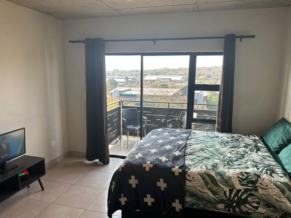 View (from property/room), Balcony/Terrace, Bedroom