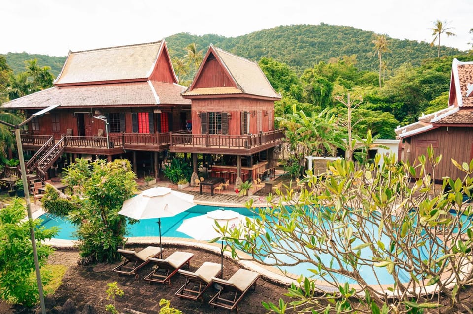 Property building, Pool view