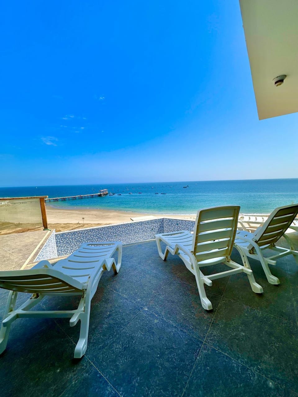 Natural landscape, View (from property/room), Balcony/Terrace, Beach, Sea view, sunbed