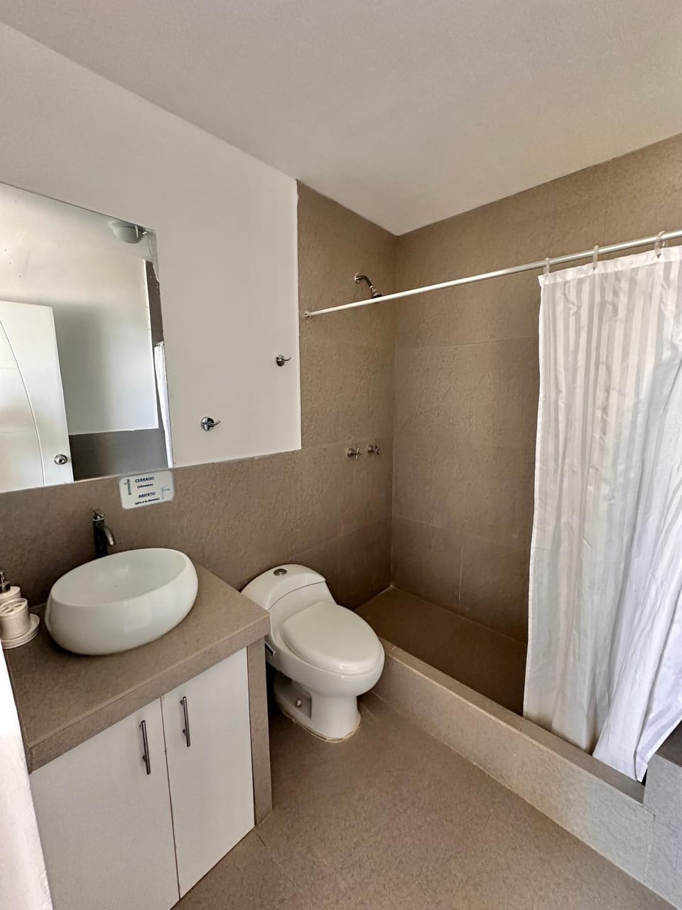 Shower, Toilet, Bathroom, bidet, towels