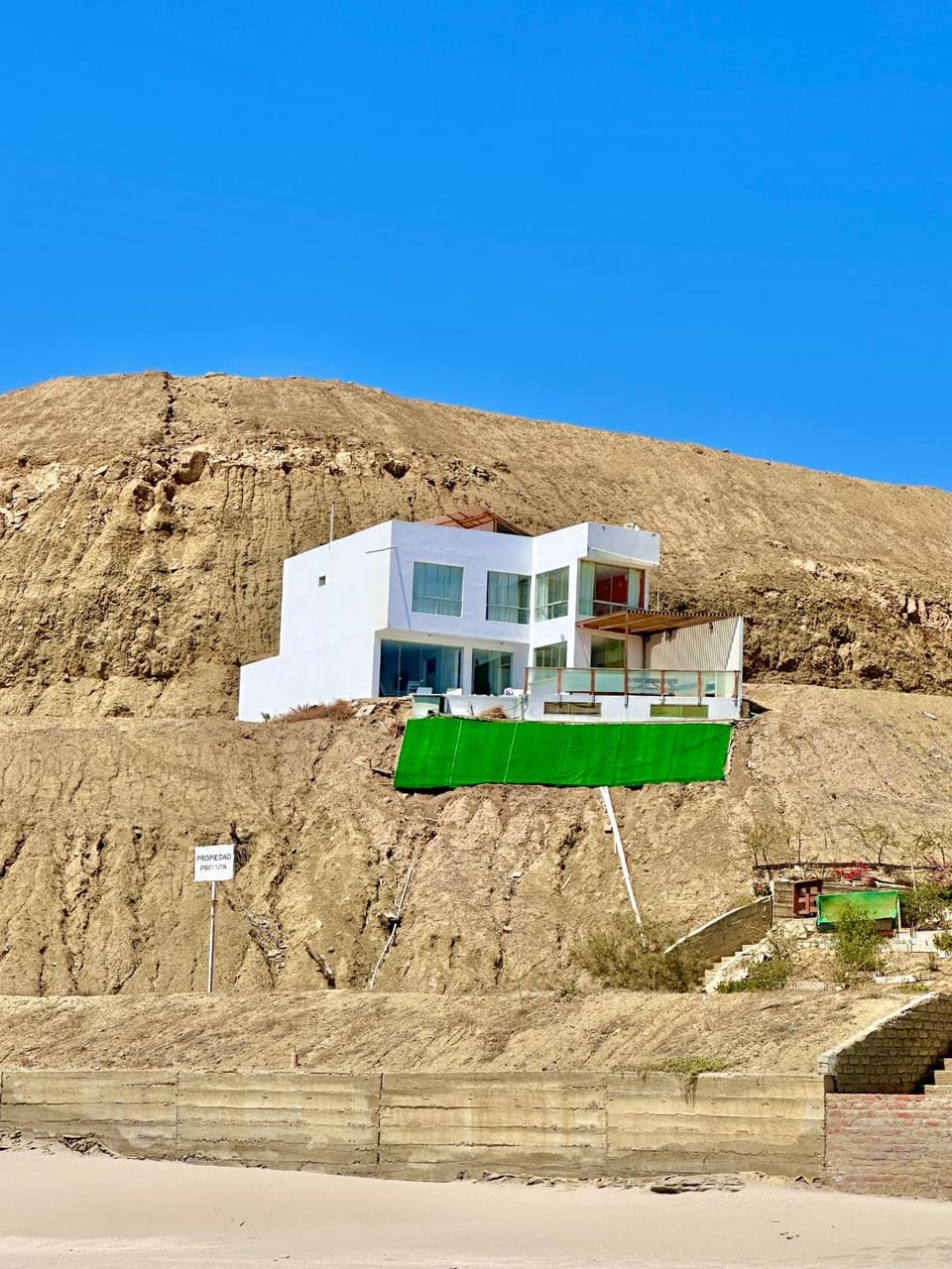 Property building, Day, Natural landscape
