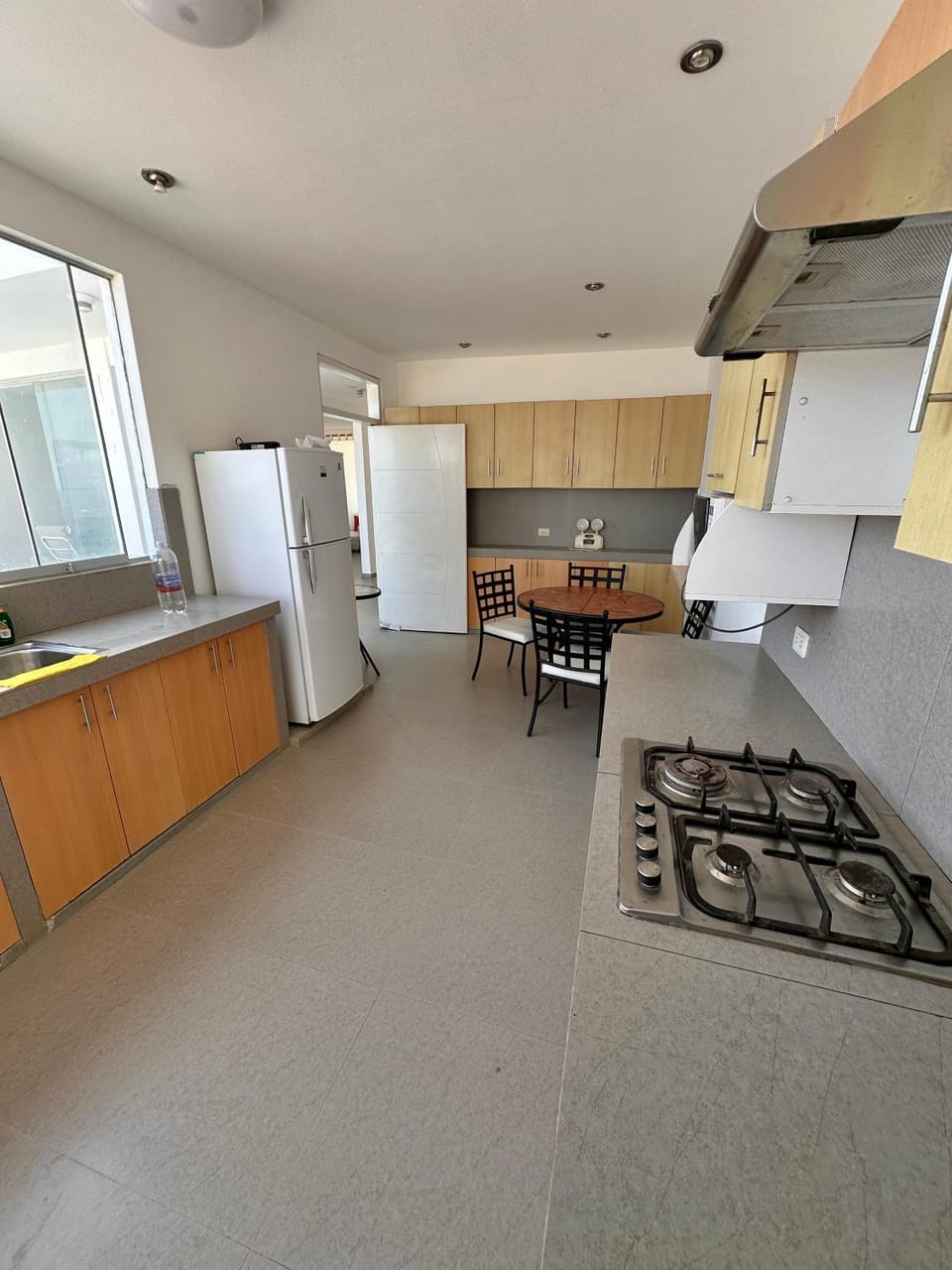 Kitchen or kitchenette, Dining area, dishwasher, stove