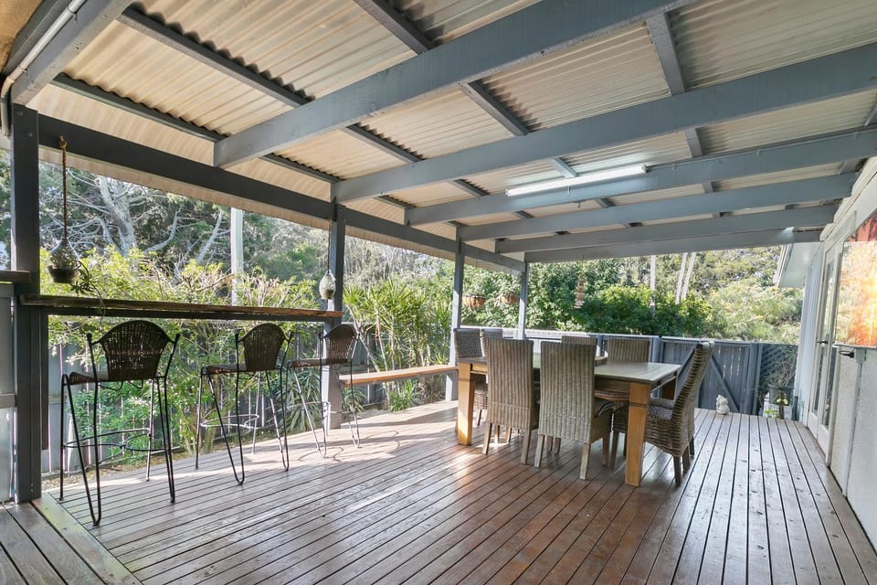 Bribie Island Sands - by the jetty House in Woorim