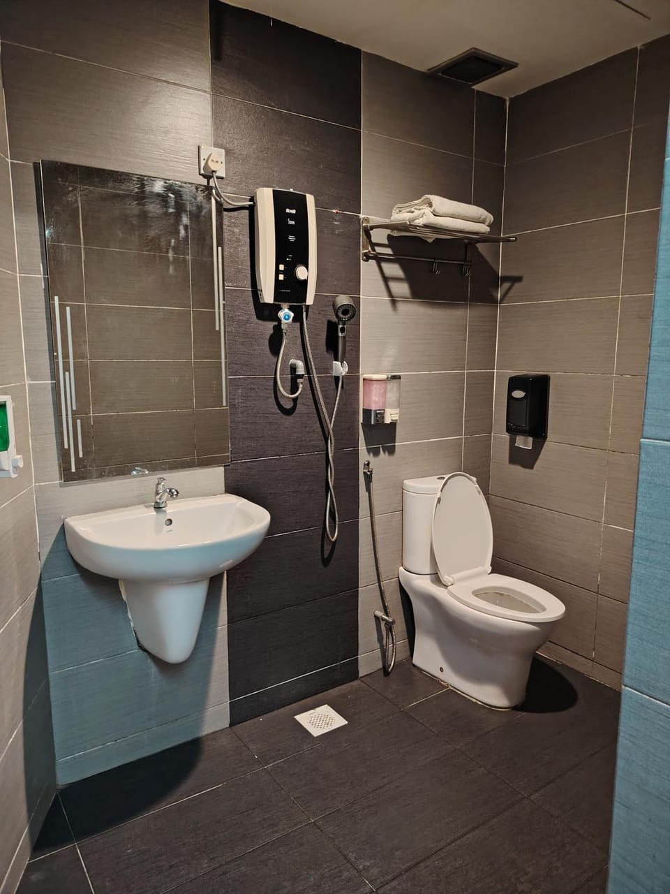 Shower, Toilet, Bathroom