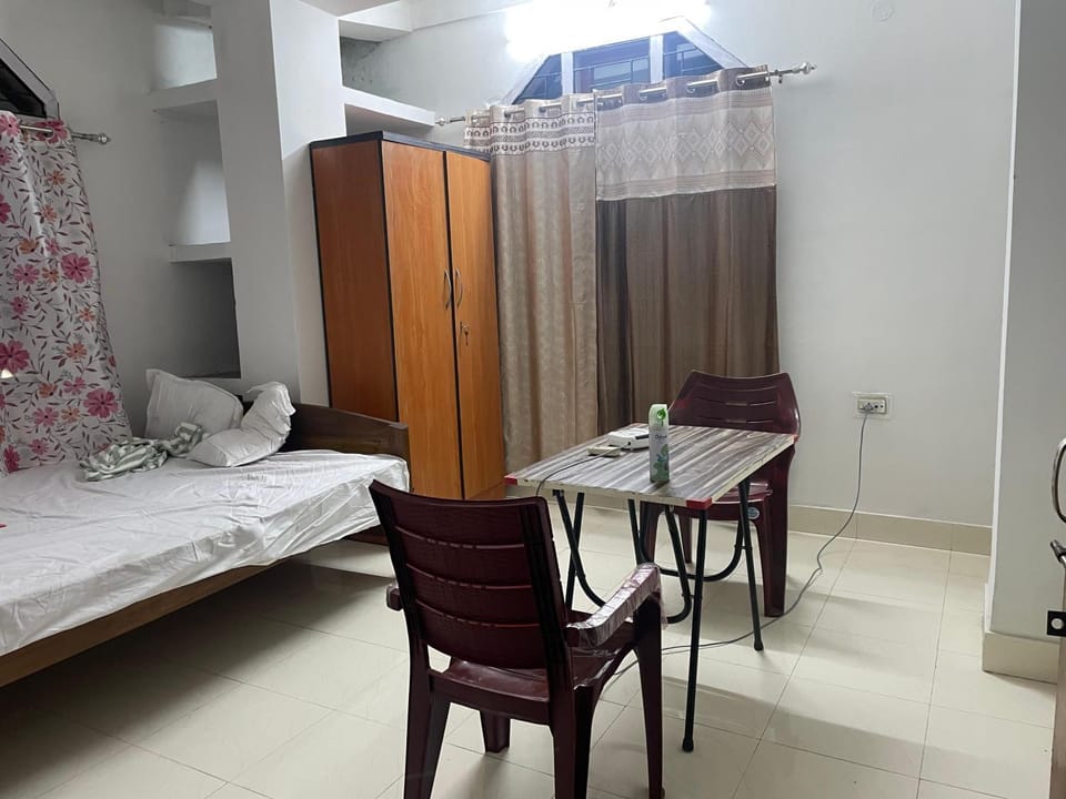 Sunrise Homestay Apartment in India