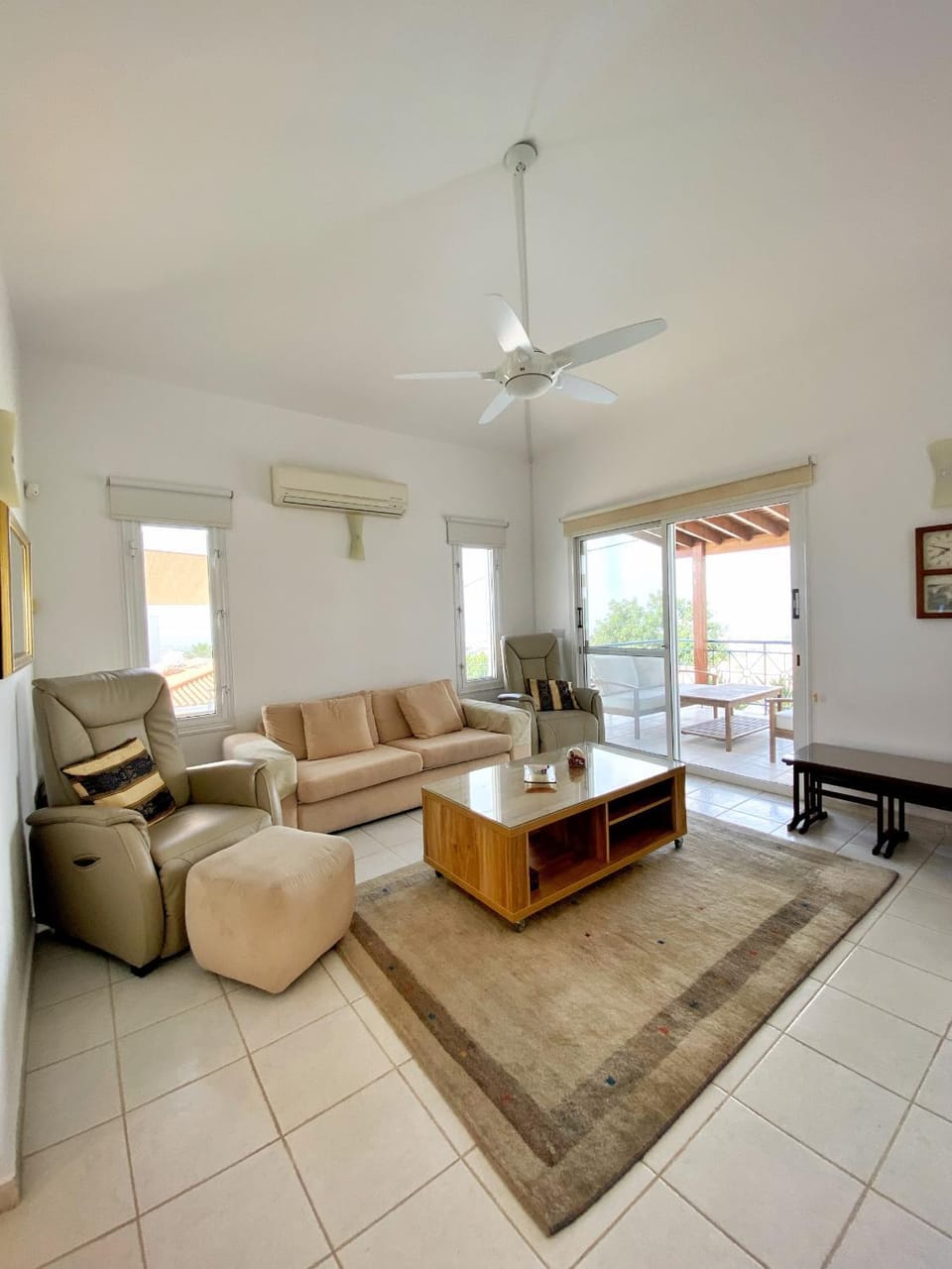 Communal lounge/ TV room, Living room