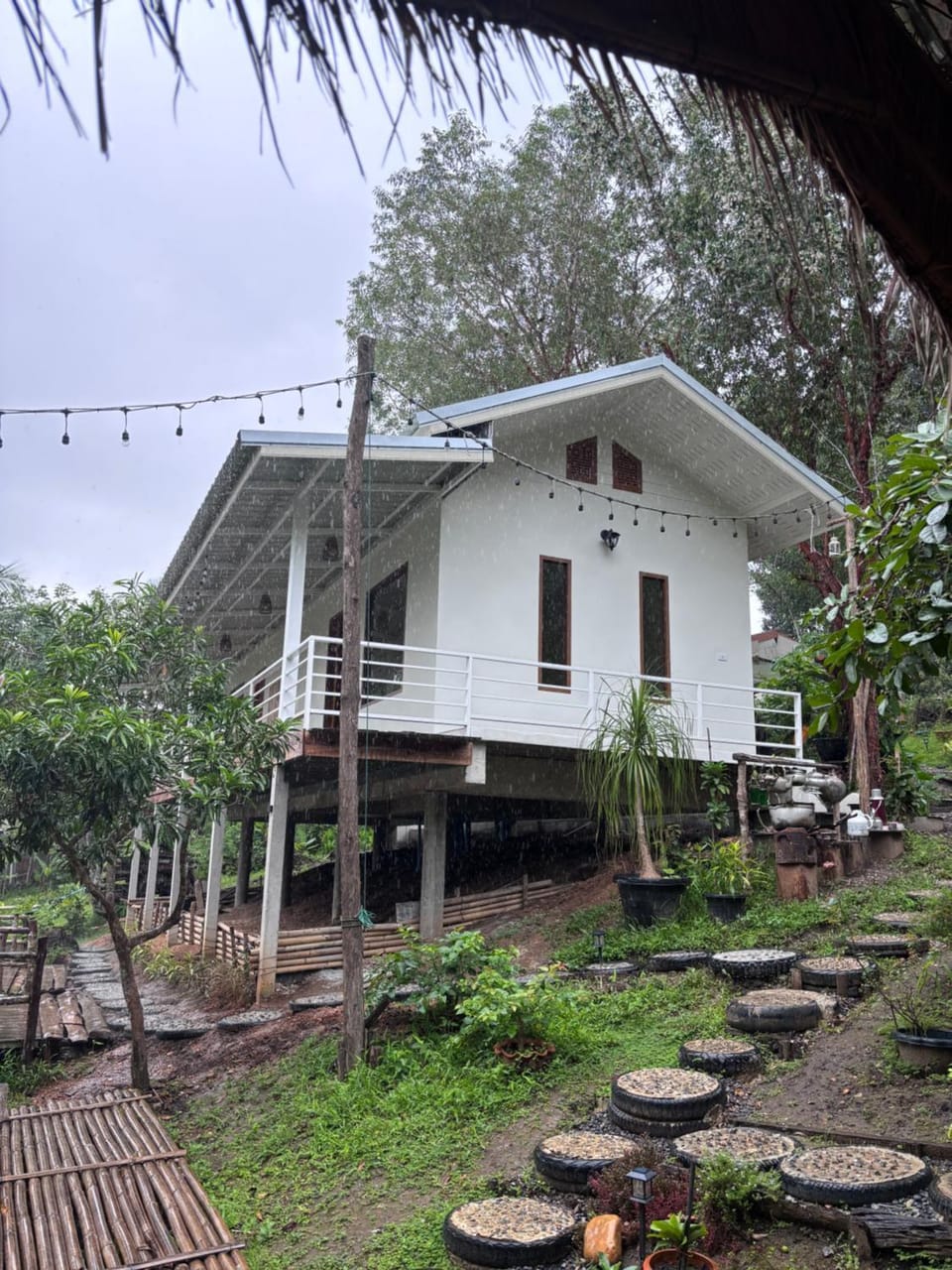 บ้านมอญนอนเล่น Bed and Breakfast in Thailand