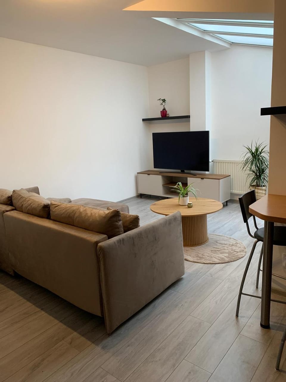 Communal lounge/ TV room, TV and multimedia, Living room, Seating area