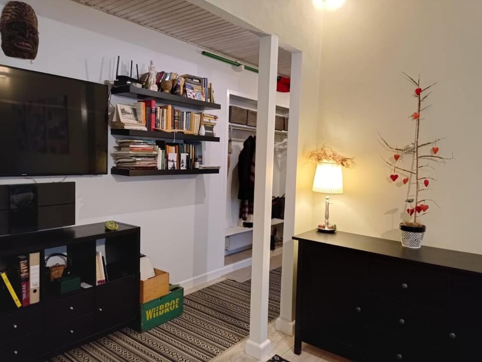 Library, TV and multimedia