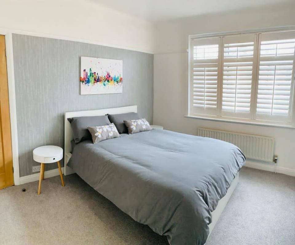 Excellent location for all types of vacation! House in Wirral