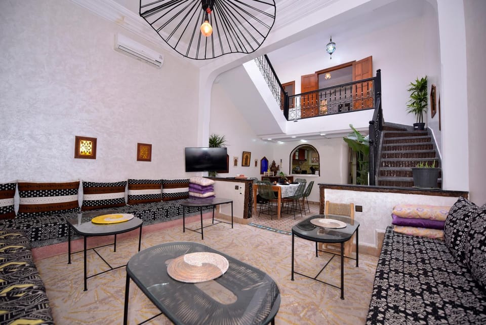 TV and multimedia, Living room, Seating area
