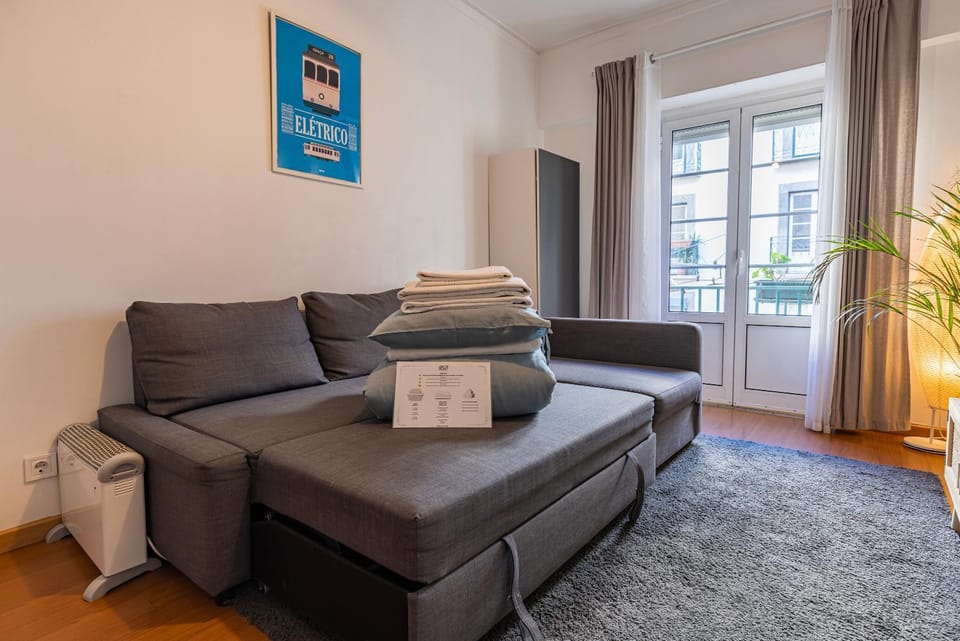 Living room, Seating area, towels