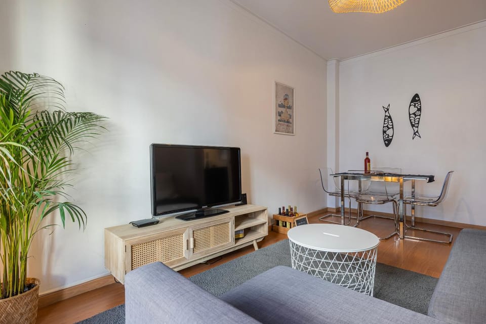 Communal lounge/ TV room, TV and multimedia, Living room, Seating area