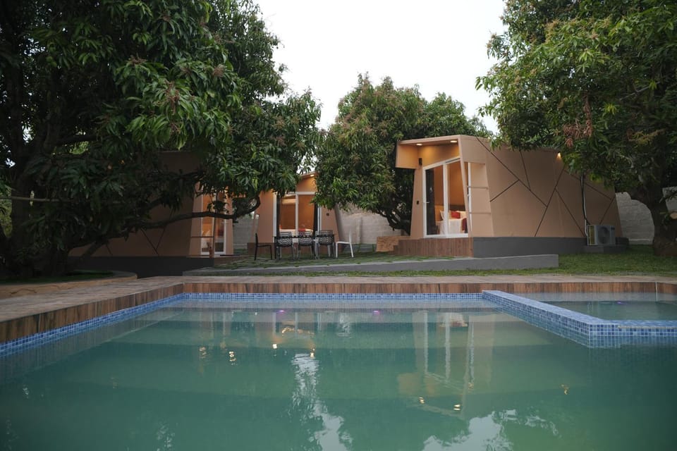 Property building, Pool view, Swimming pool