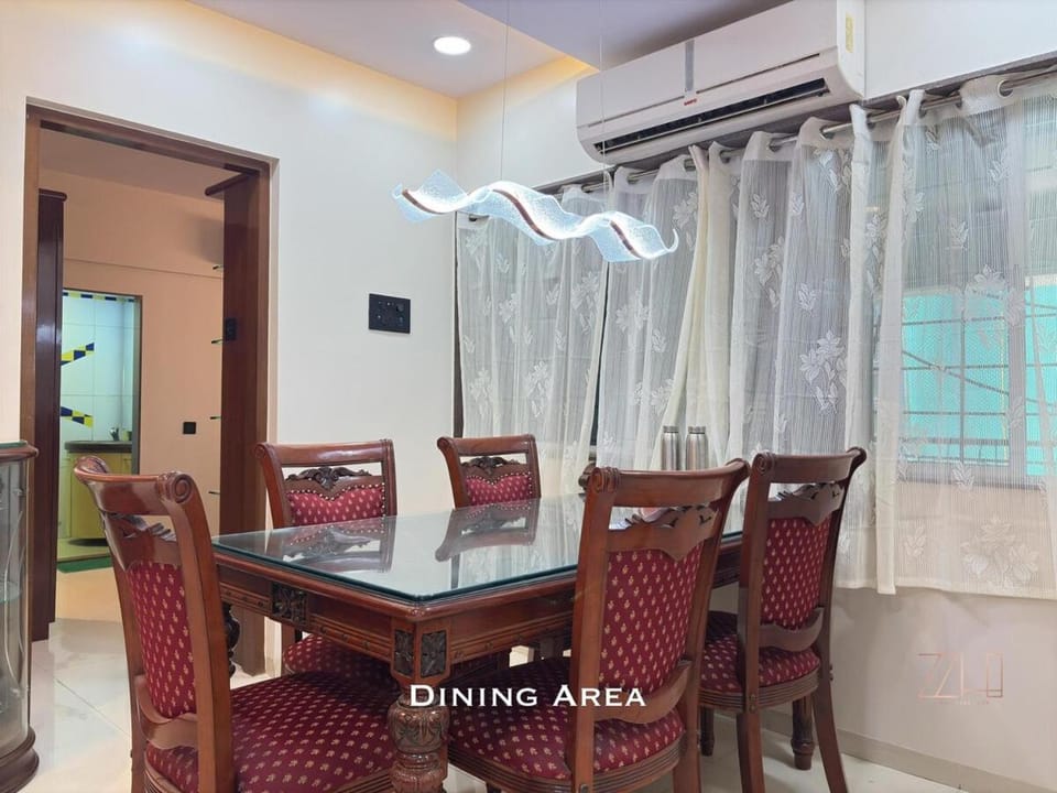 The Vintage Room Apartment in Mumbai