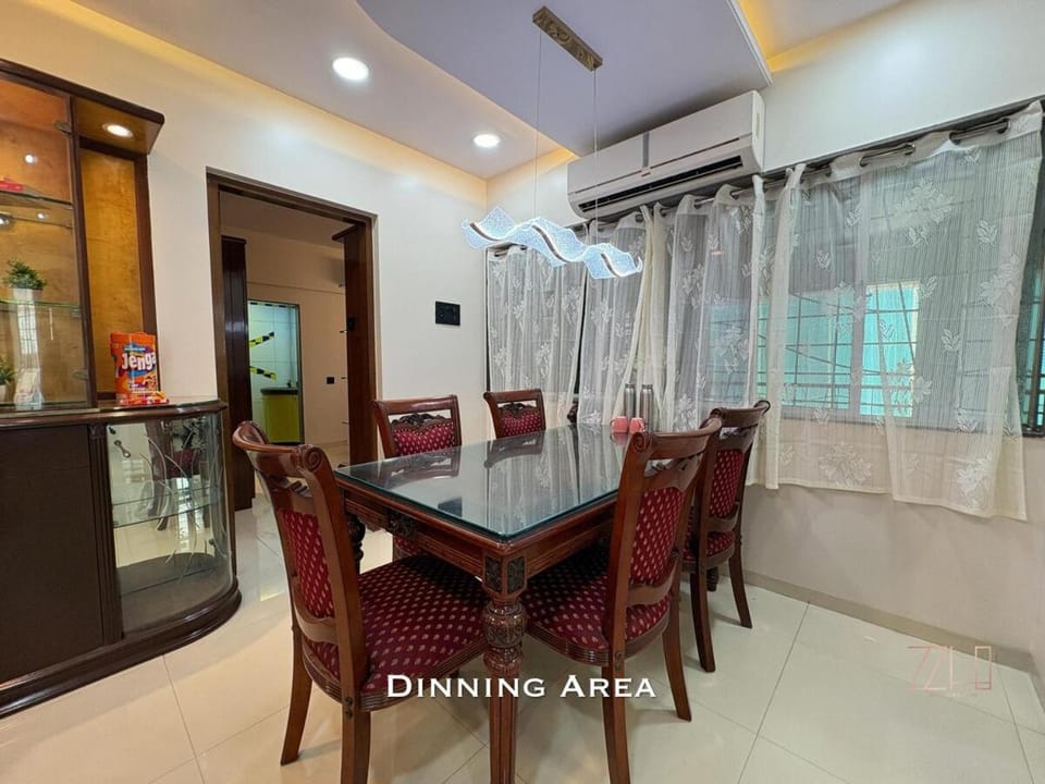 The Patio Room Apartment in Mumbai