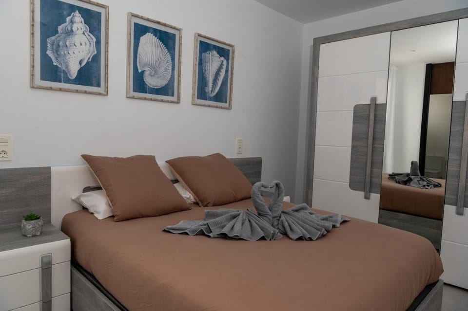 Living room, Bedroom