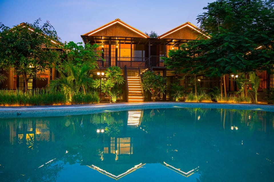 Property building, Swimming pool