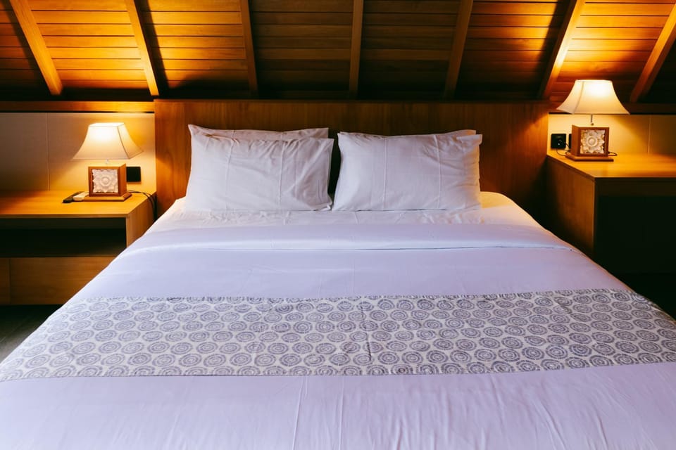 Amarell Ubud - Private Luxury Villa Hotel in East Java