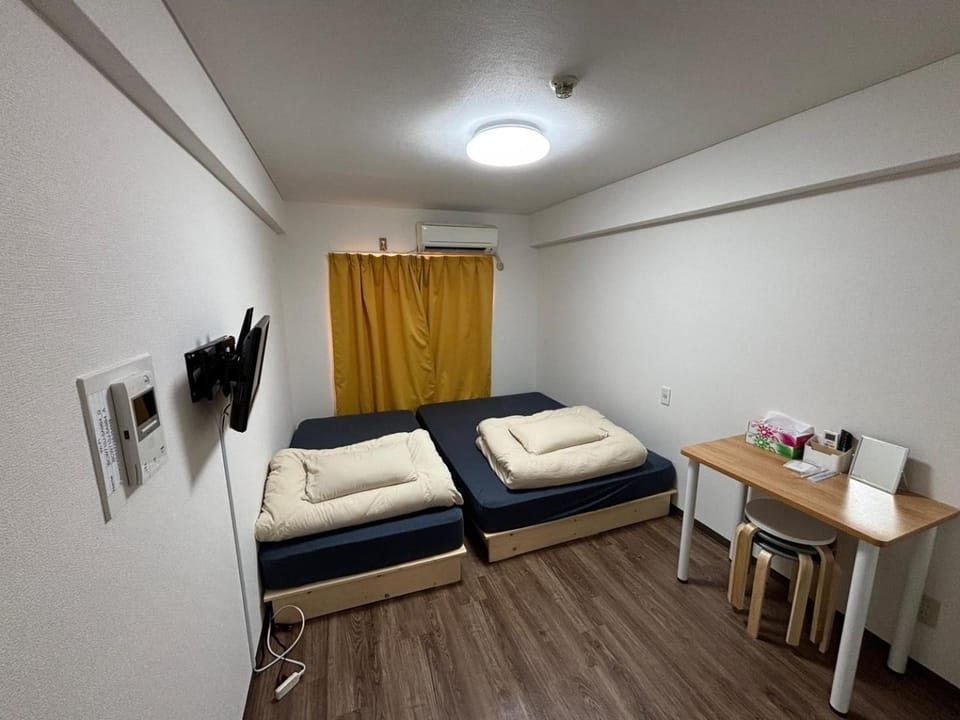Bed, TV and multimedia, Bedroom, air conditioner