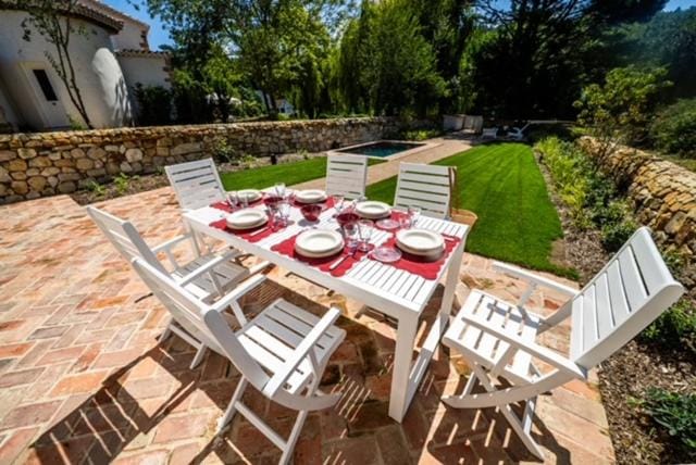 Garden, Balcony/Terrace, Dining area, Garden view, Swimming pool