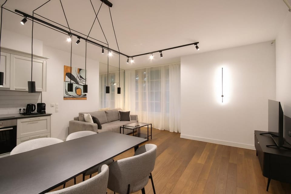 Kitchen or kitchenette, Living room, Dining area