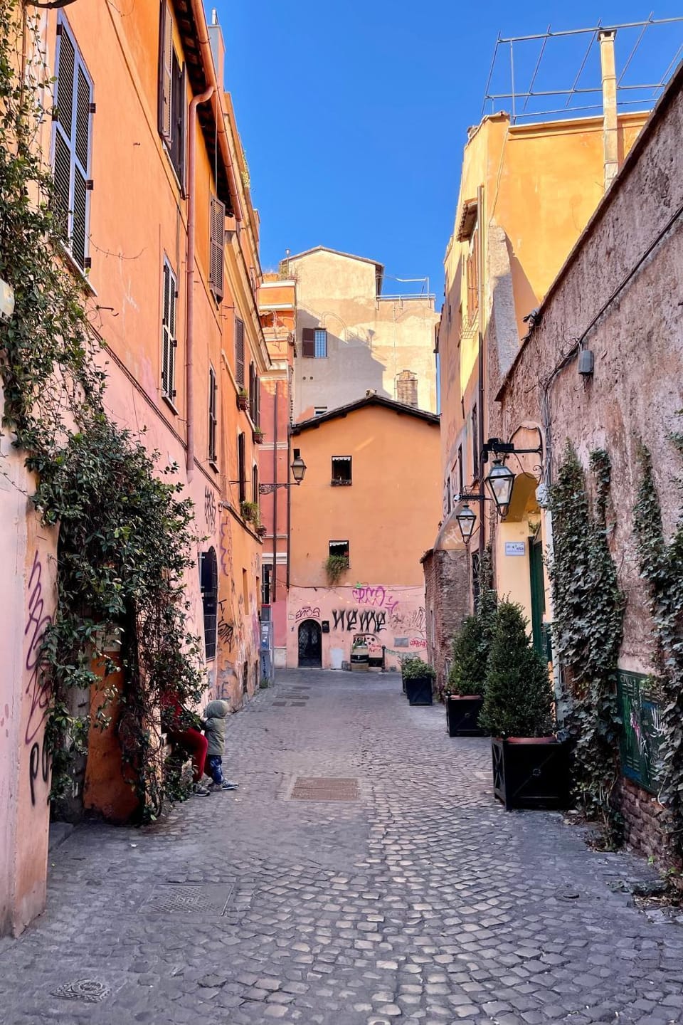 Day, Neighbourhood, Street view, Location