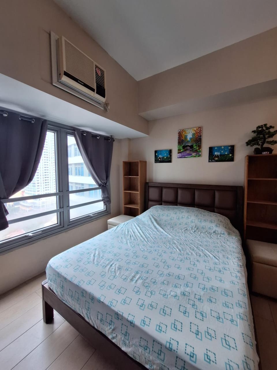 Bed, Bedroom, air conditioner