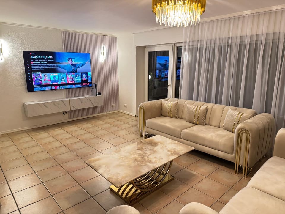 Ferienhaus am Rhein mit Whirlpool und Sauna House in North Rhine-Westphalia