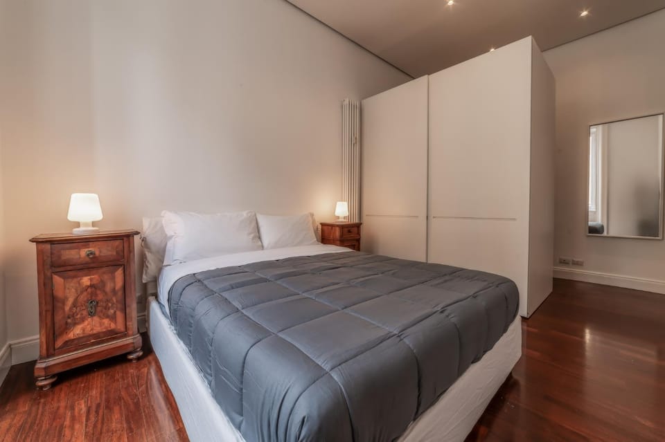 Bed, Photo of the whole room, Bedroom, wardrobe
