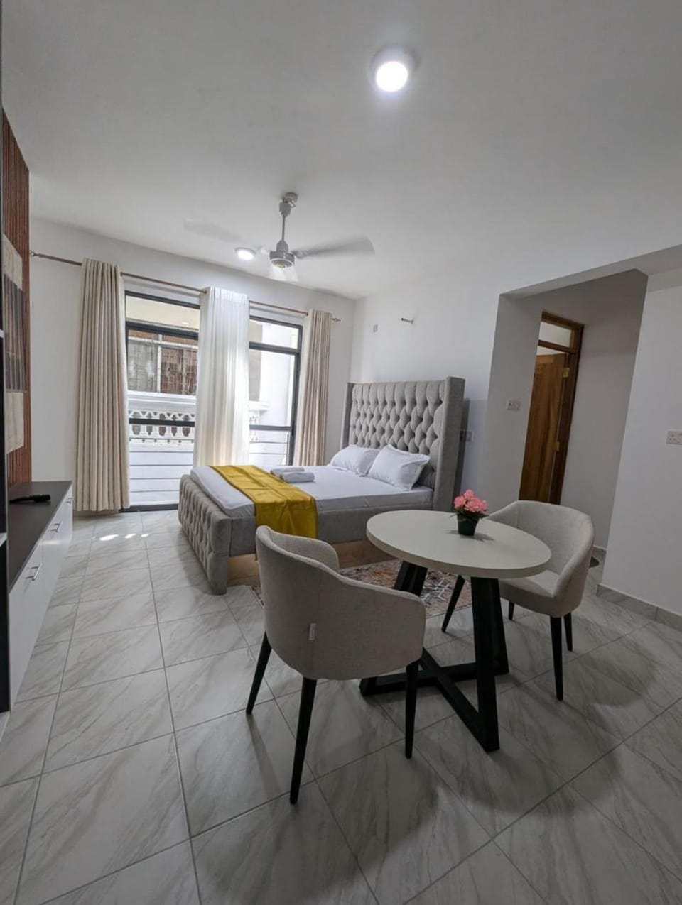 Bed, Living room, Seating area, Dining area, Bedroom