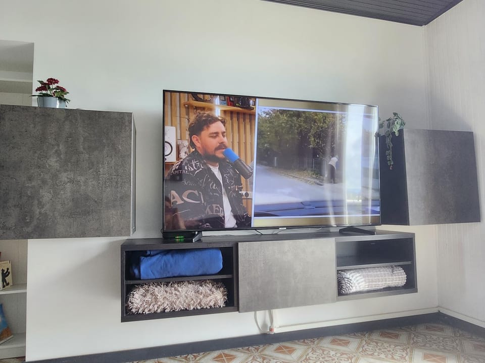 Appartement T4 Dijon proche Tram et bus 4ème étage Apartment in Dijon