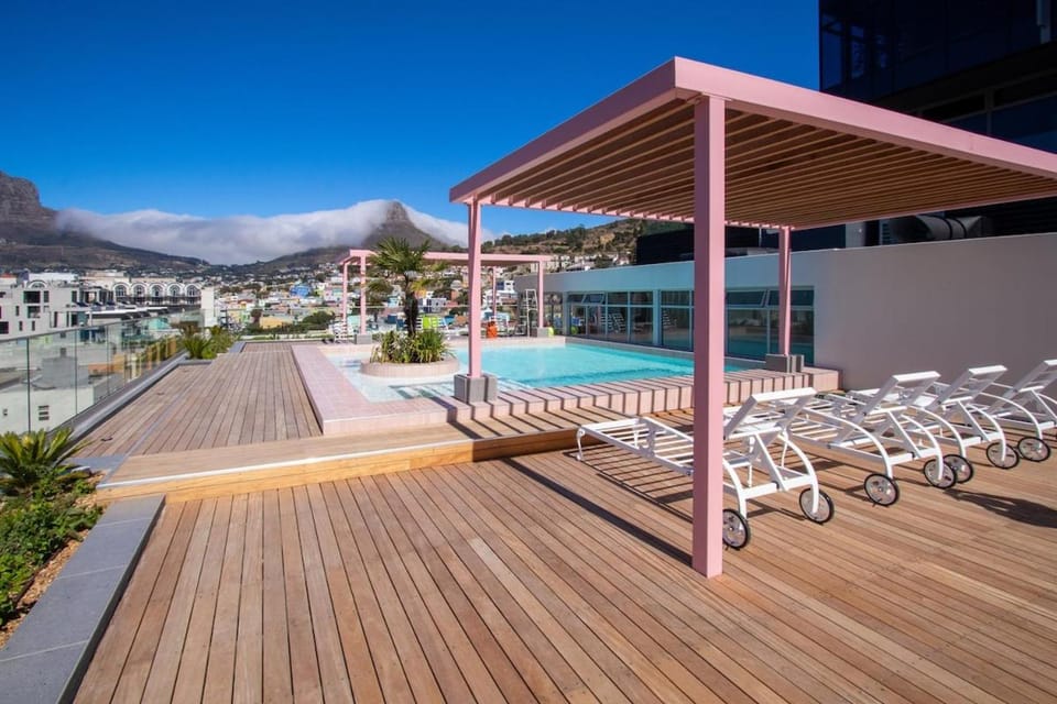 Serene Studio at The Rose Apartment in Cape Town