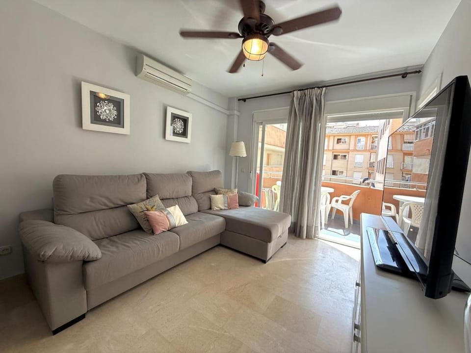 Cozy apartment in Playa de los Boliches II Apartment in Fuengirola