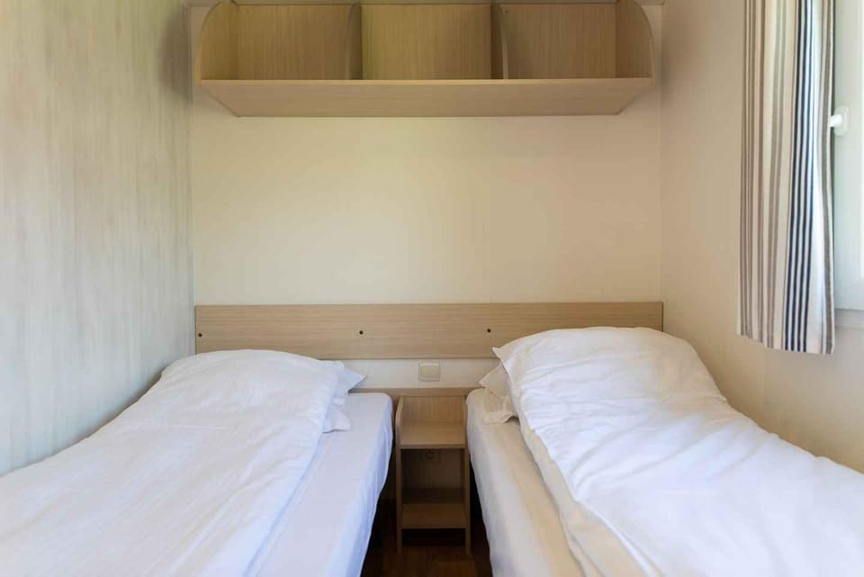 Vakantiepark Klein Strand - Comfort Chalet 4p H Chalet in Flanders