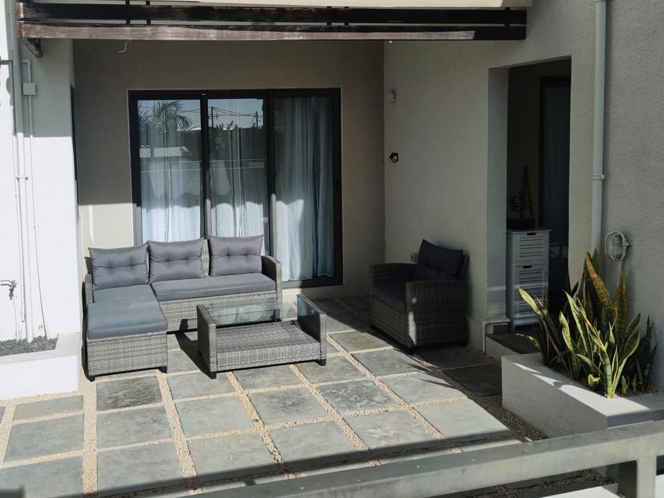 Seating area, internet, sunbed