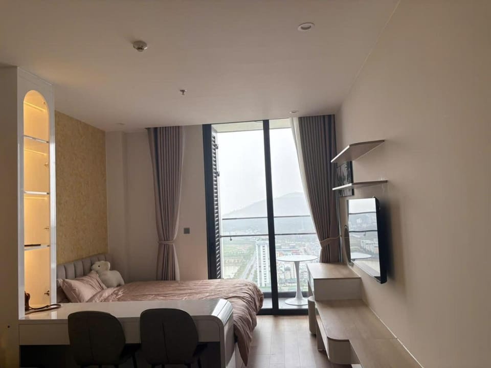 Căn hộ sang trọng Hạ Long Full tiện nghi & view biển Apartment in Vietnam